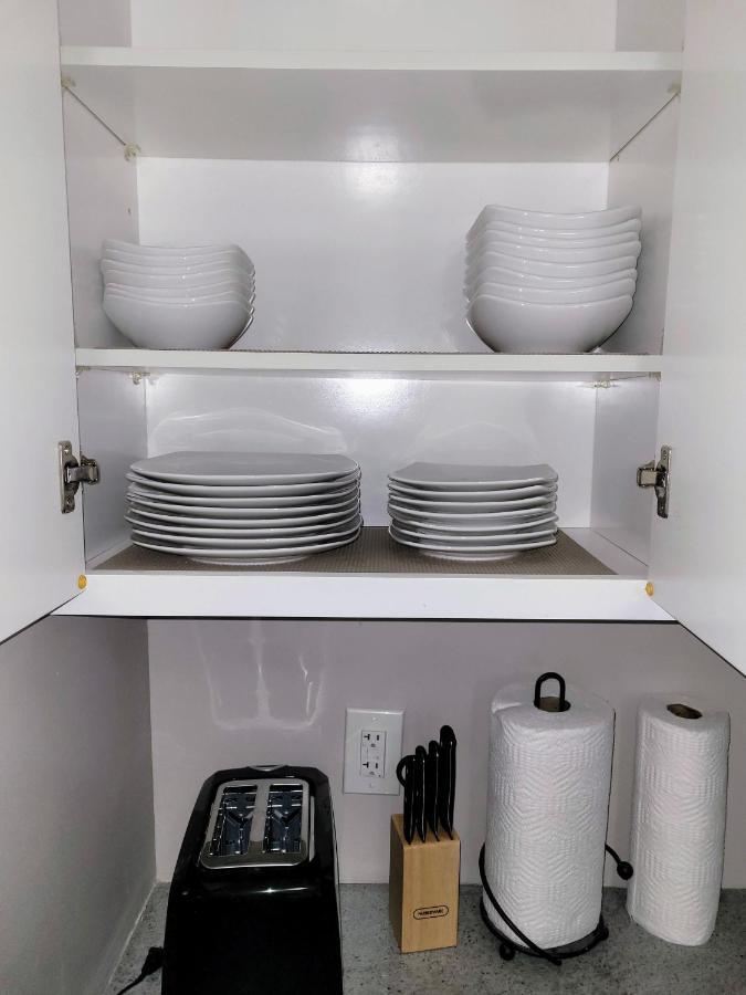 Apartment With Brand New Furniture And Large Parking West Seneca Exteriér fotografie